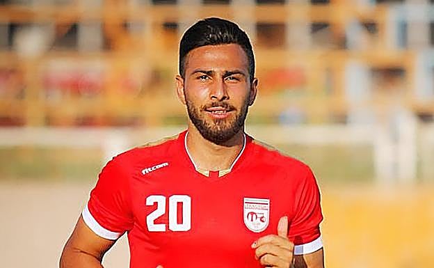 Irán envía a la horca a un conocido futbolista por apoyar las protestas