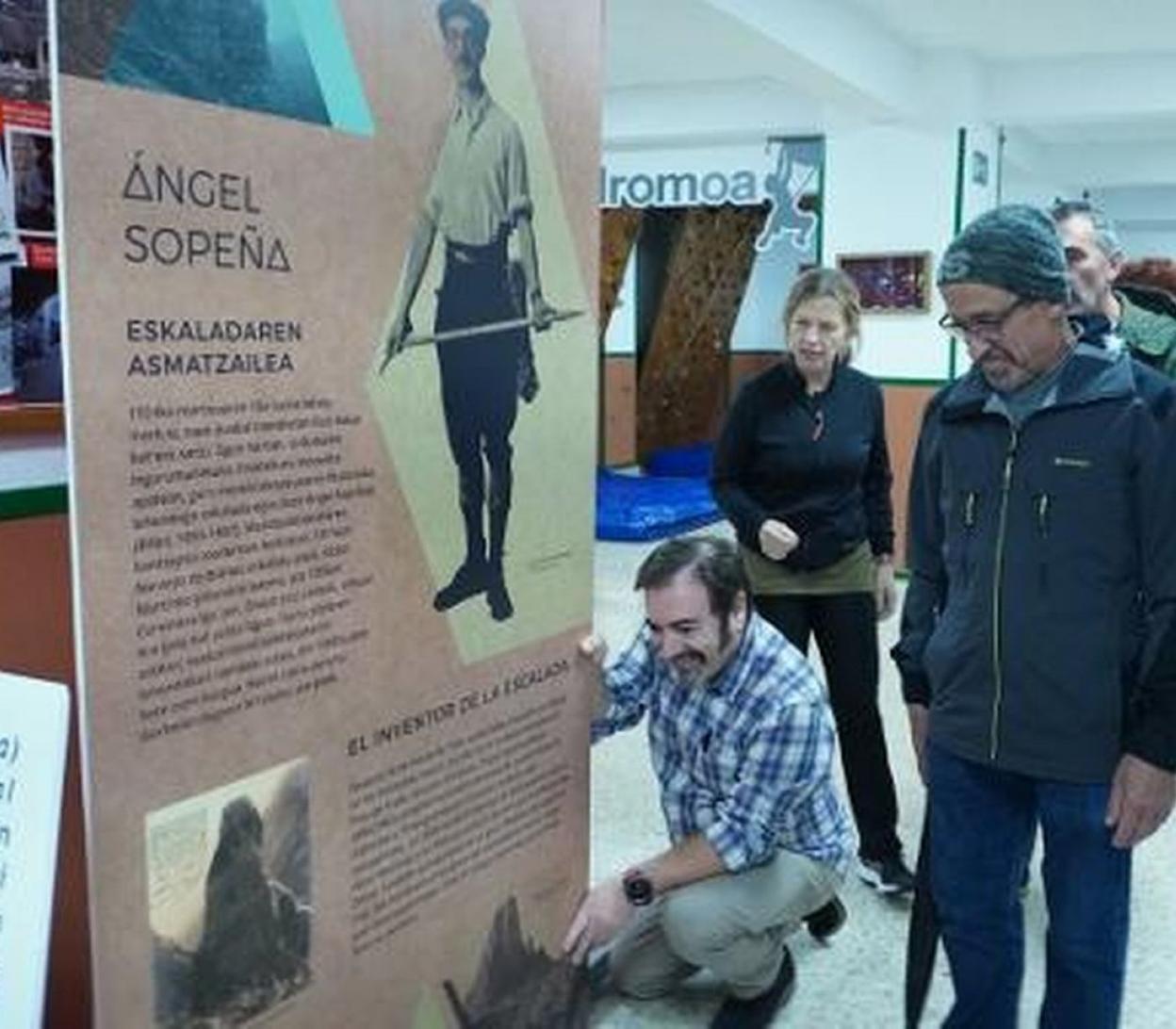 La muestra de la Federación en su estreno en Errenteria.