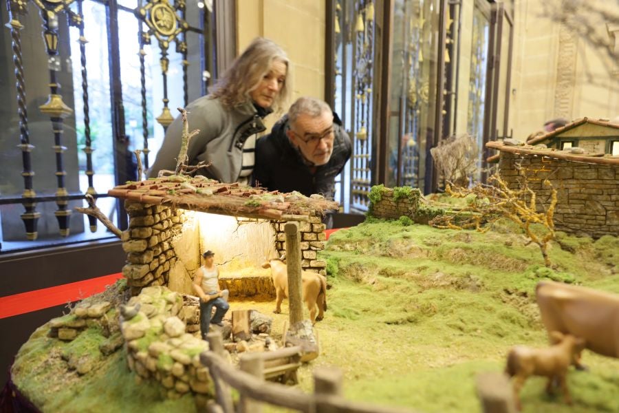 Fotos: La Diputación ya tiene su Belén