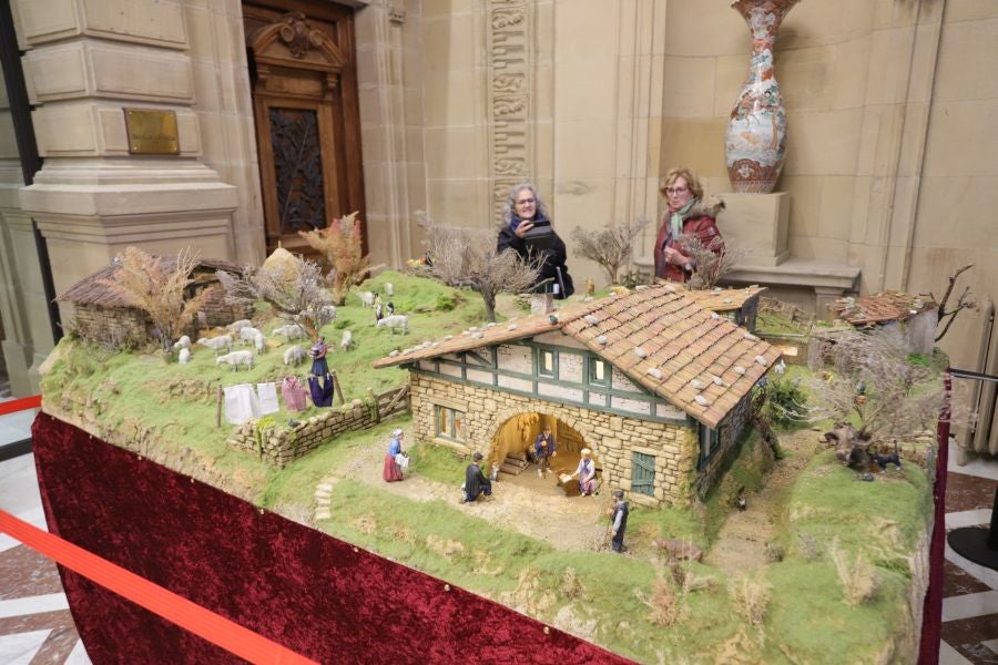 Fotos: La Diputación ya tiene su Belén