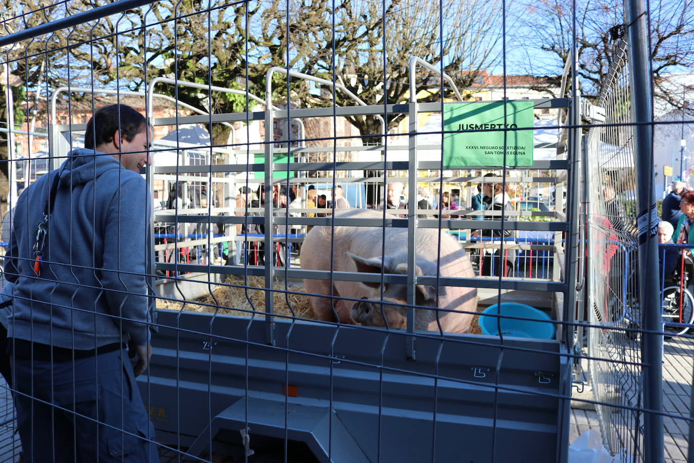 Fotos: Errenteria se vuelca con Santo Tomás