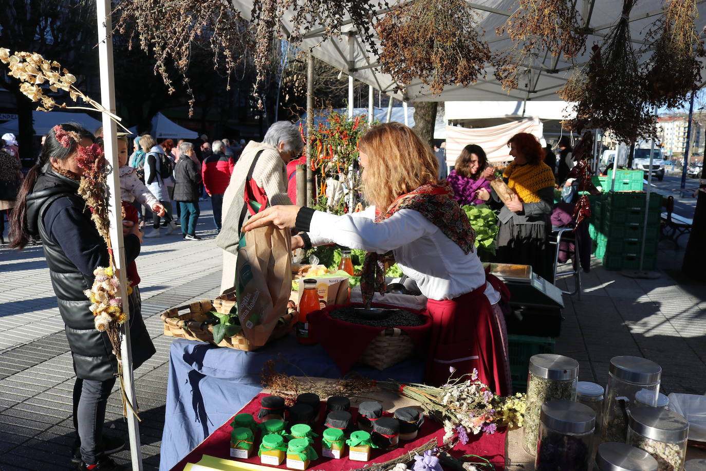 Fotos: Errenteria se vuelca con Santo Tomás