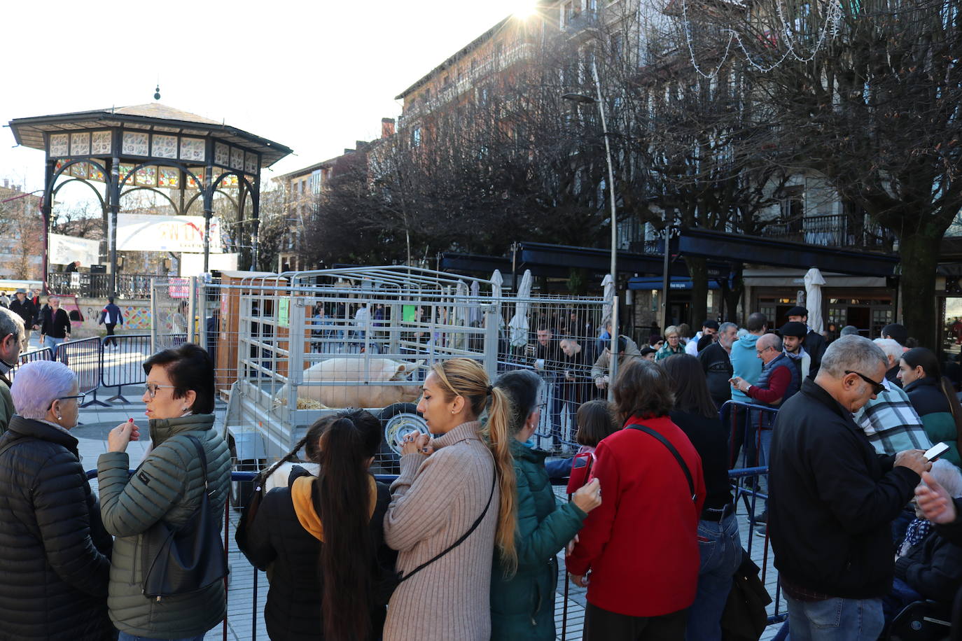 Fotos: Errenteria se vuelca con Santo Tomás