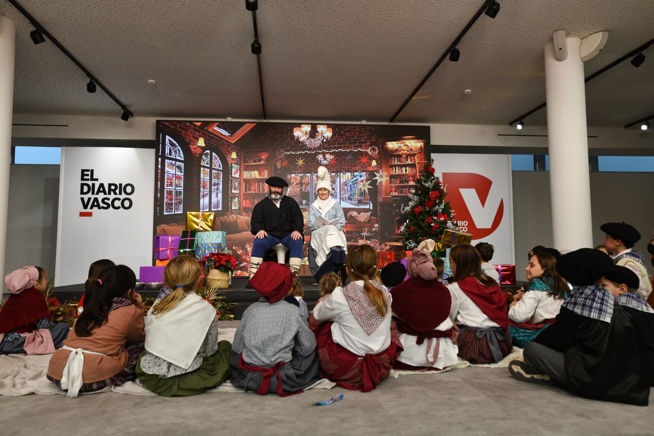 Fotos: Olentzero eta Mari Domingi, El Diario Vasco-n