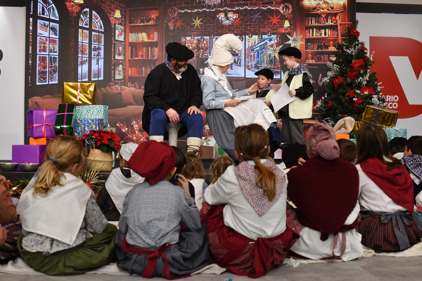 Fotos: Olentzero eta Mari Domingi, El Diario Vasco-n