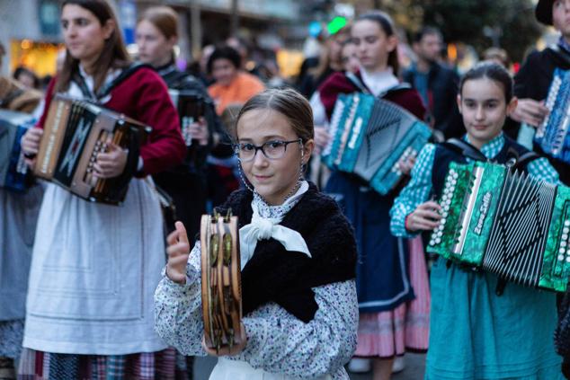 Fotos: Irun deja sus cartas a Olentzero