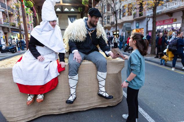 Fotos: Irun deja sus cartas a Olentzero