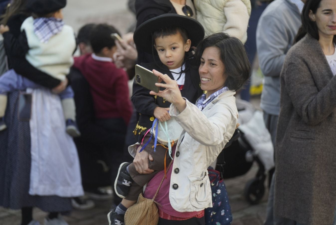 Fotos: Olentzero y Mari Domingui reparten ilusión en Donostia