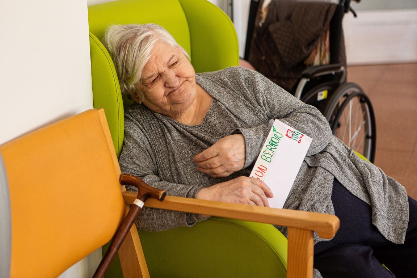 Fotos: Cartas que llevan la Navidad a la residencia de Andoain