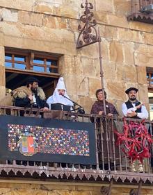 Imagen secundaria 2 - Intenso recorrido de Olentzero y Mari Domingi por toda Gipuzkoa