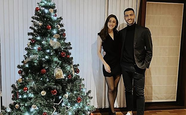 Imagen principal - Las navidades de los jugadores de la Real Sociedad