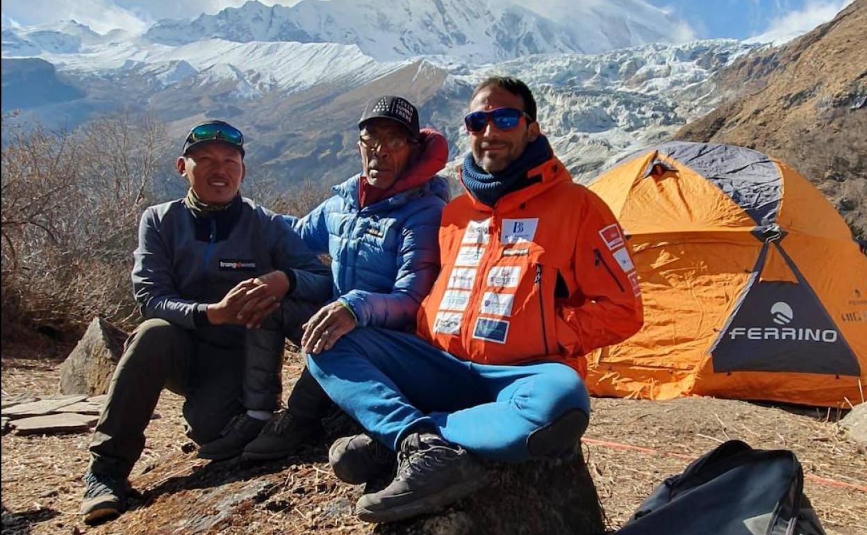 Alex Txikon en el campamento base. 