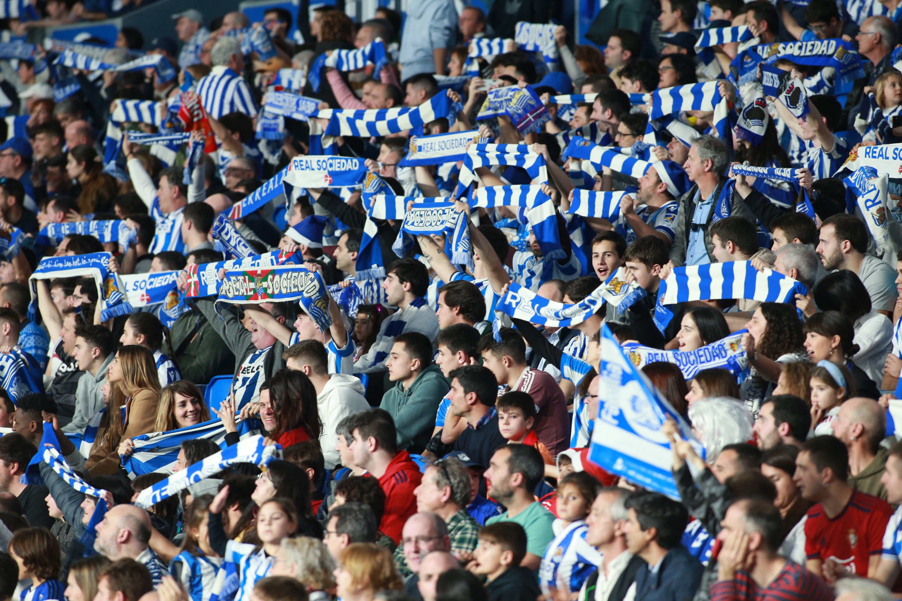 Fotos: Búscate en la grada