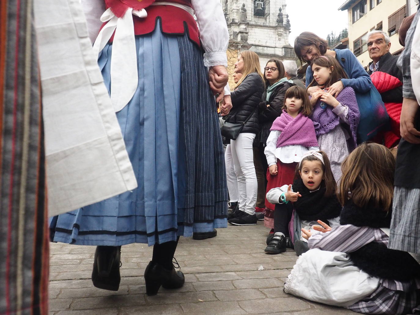 Fotos: Gran ambiente en la feria de Gabon Zahar de Elgoibar