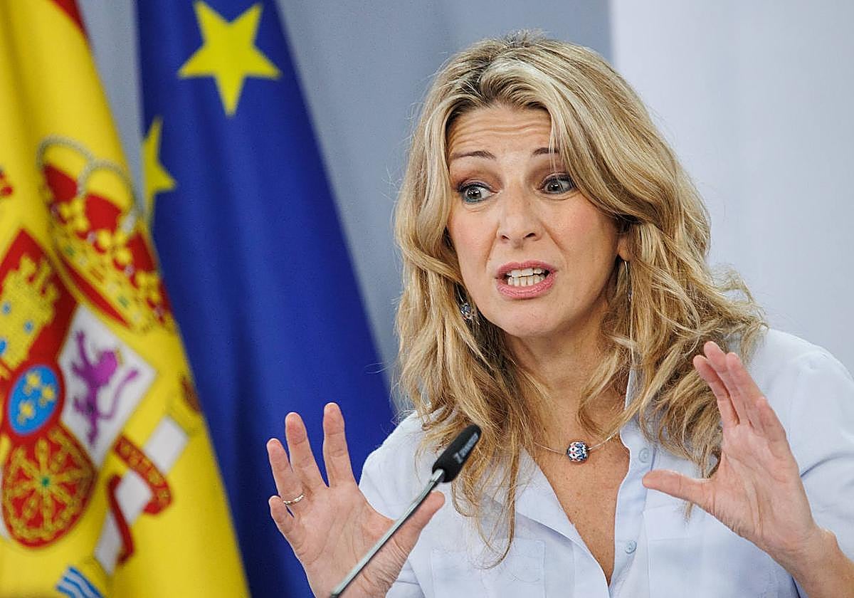 La vicepresidenta segunda y ministra de Trabajo y Economía Social, Yolanda Díaz, durante una rueda de prensa posterior al Consejo de Ministros, en el Palacio de la Moncloa