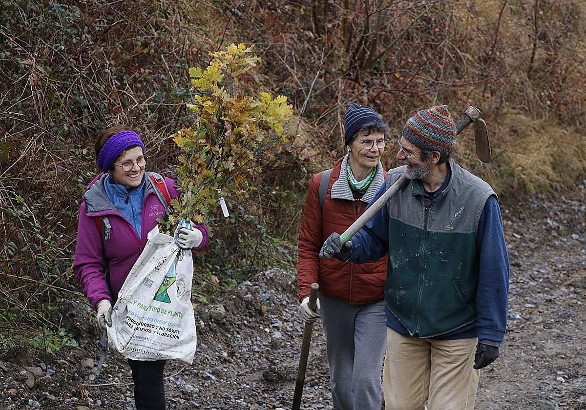 Participantes en la plantación del 4 de febrero.
