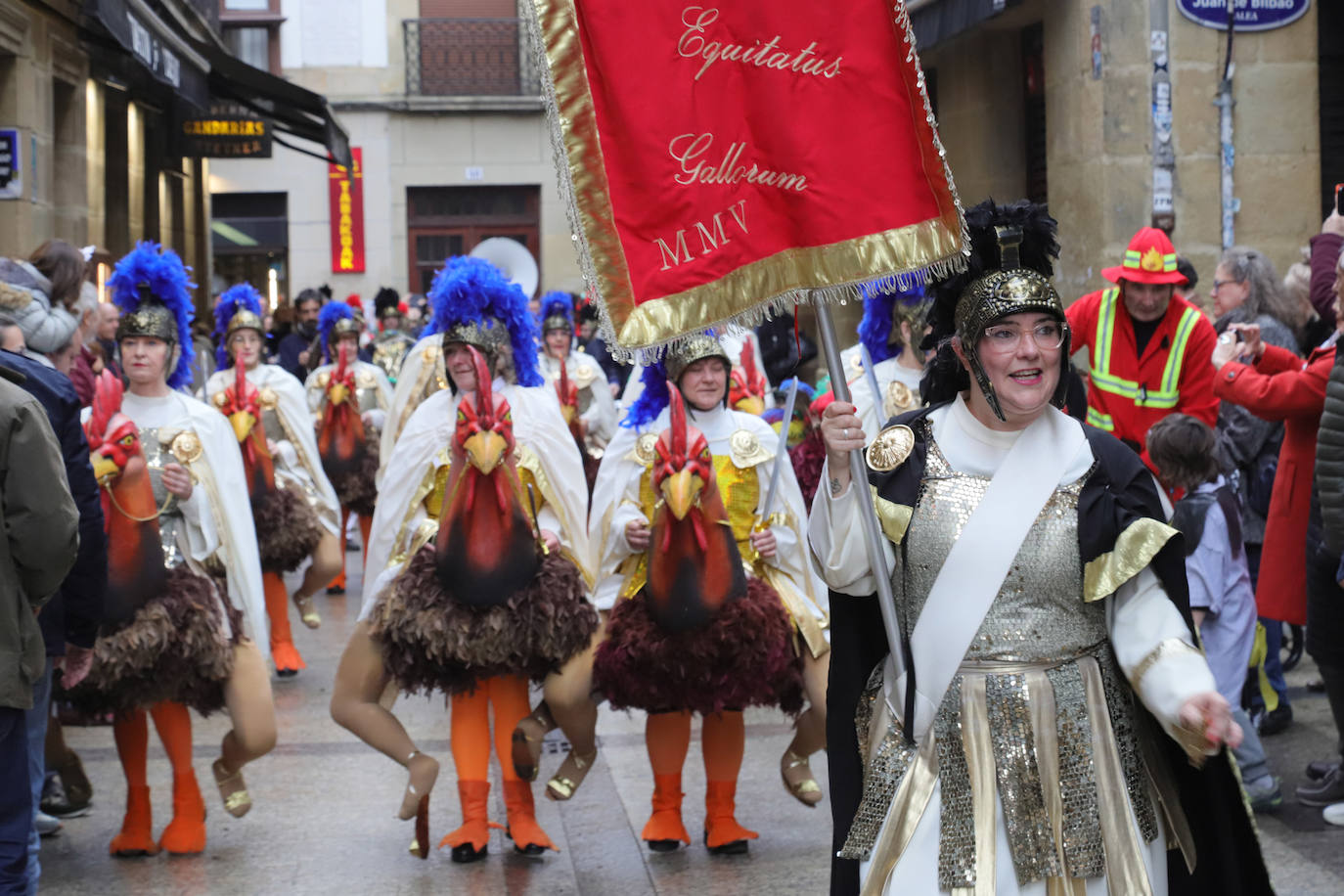 Gallos, Jardineros y Bebés ponen el color en Donostia