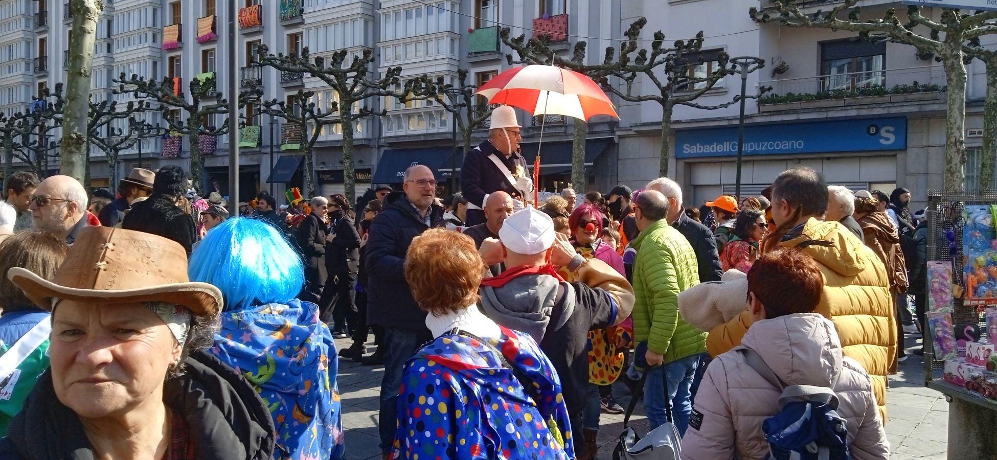¡Alegre Domingo de Carnaval!