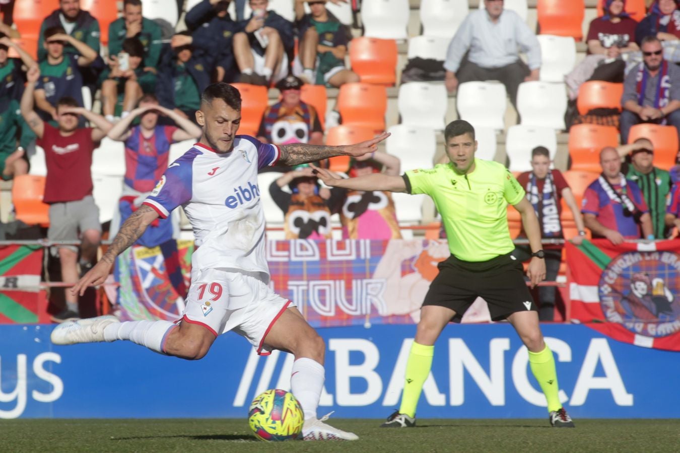 Lugo 0 - Eibar 2