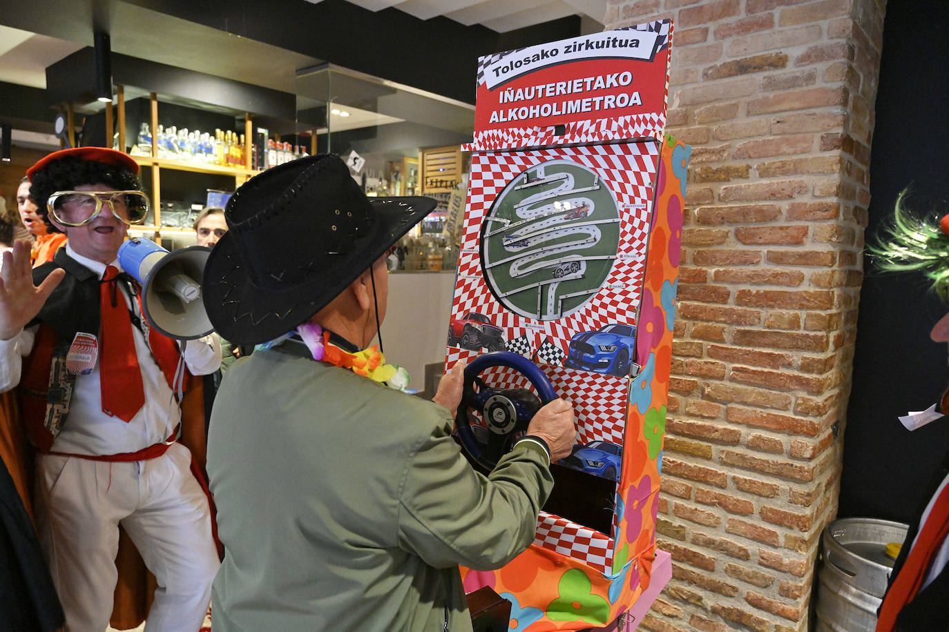 Asteartita pone el broche final a los carnavales de Tolosa