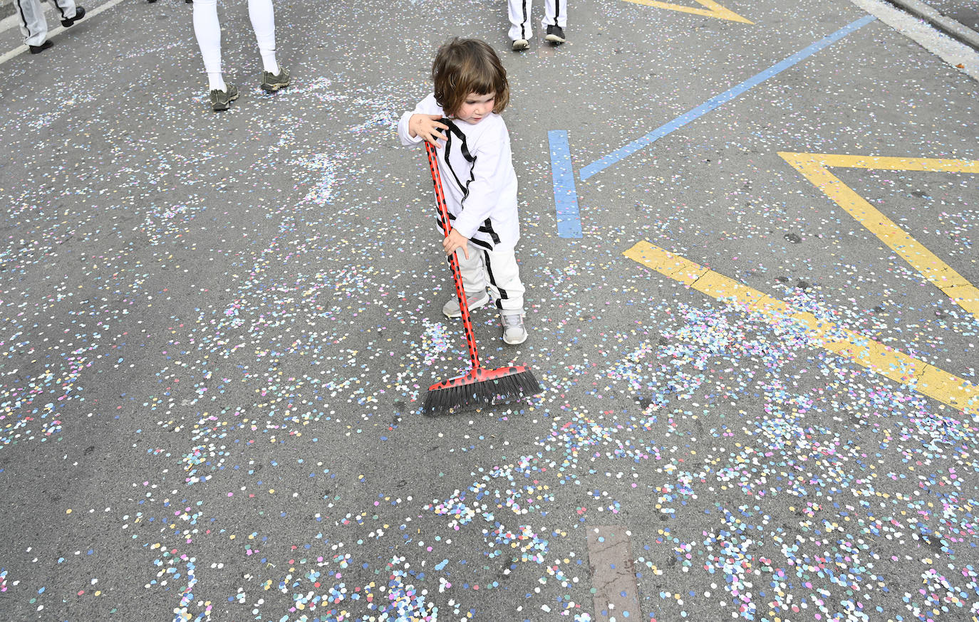 Asteartita pone el broche final a los carnavales de Tolosa