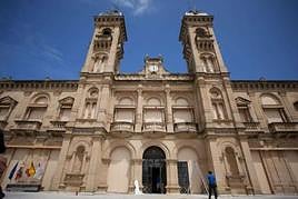 El Ayuntamiento de Donostia califica de 'evento ultraderechista' el acto convocado el jueves, entre otros, por Martín Sáenz de Inestrillas.