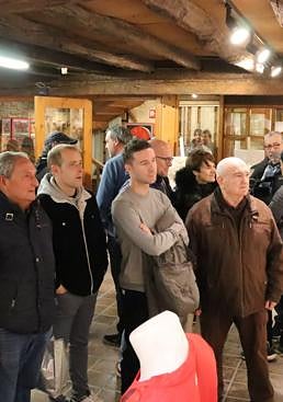 Imagen - Expresidentes y jugadores actuales presenciaron la inauguración.