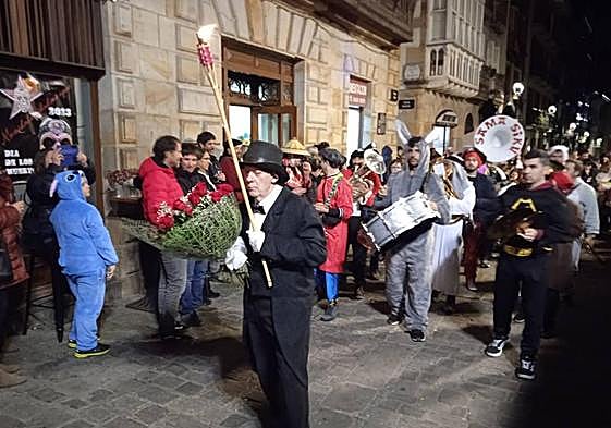 Un multitudinario Entierro de la Sardina despidió el carnaval
