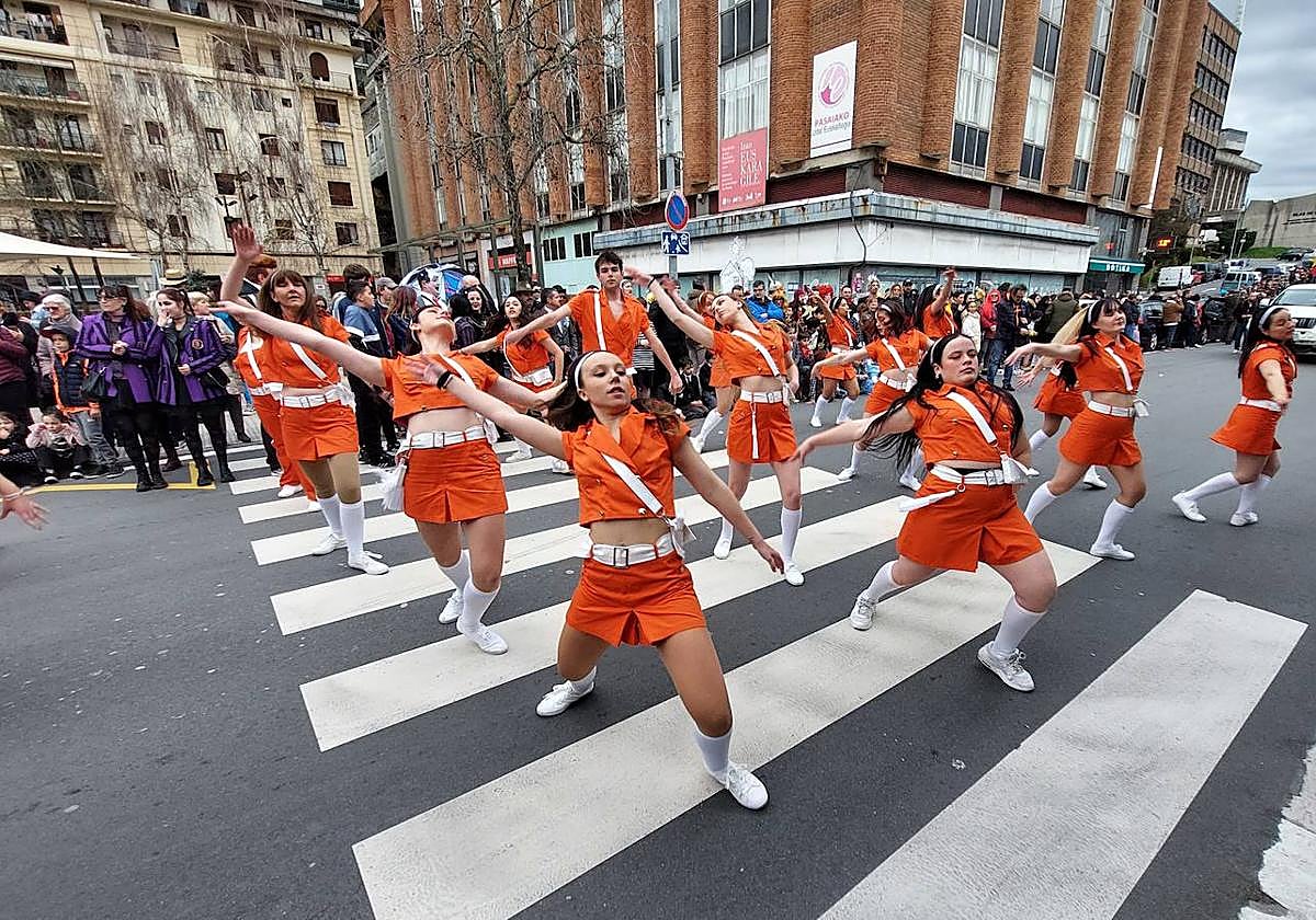 La magia del Carnaval alegra Trintxerpe