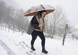 Elaia Azpillaga subió a pie la cuesta final a su casa de Errezil para evitar hacerlo en coche.