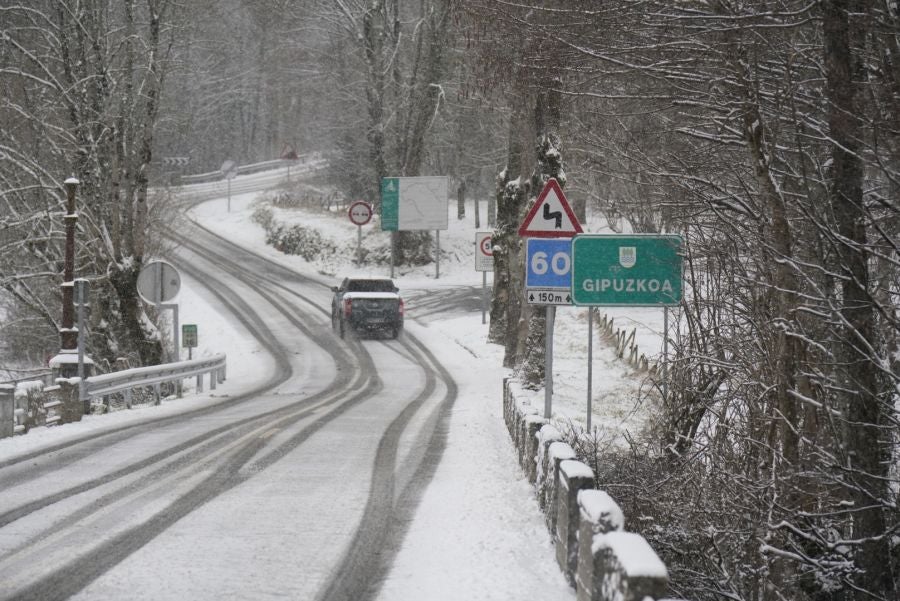 Nieve en Gipuzkoa: El manto blanco se extiende por el territorio