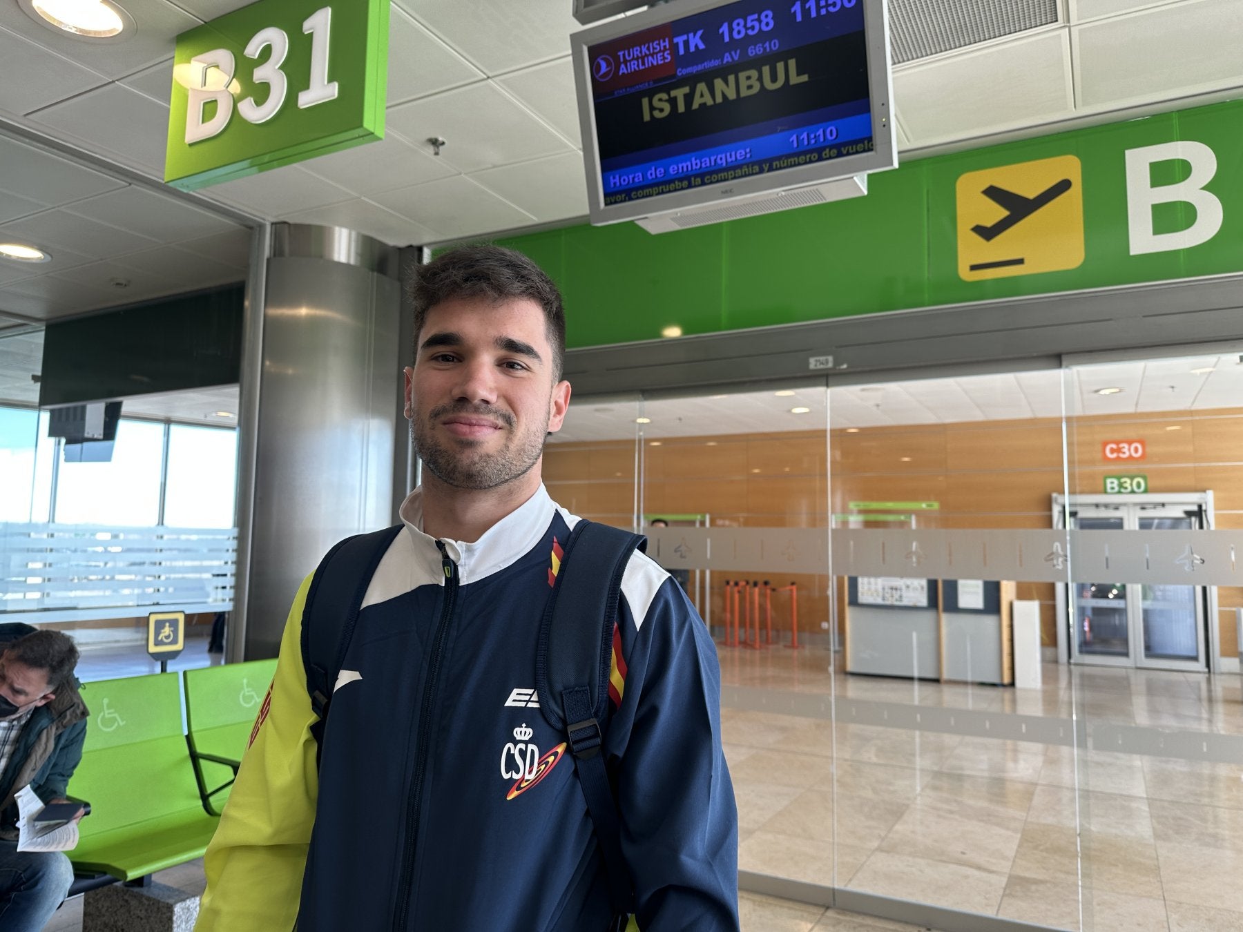 Iker Arozena, camino a competir con España en Estambul.