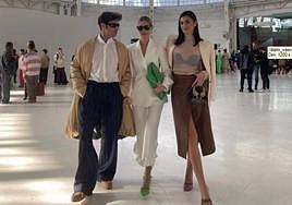 Ignacio Ayllón, Teresa Andrés Gonzalvo y Marta Lozano en la Fashion Week de Milán.