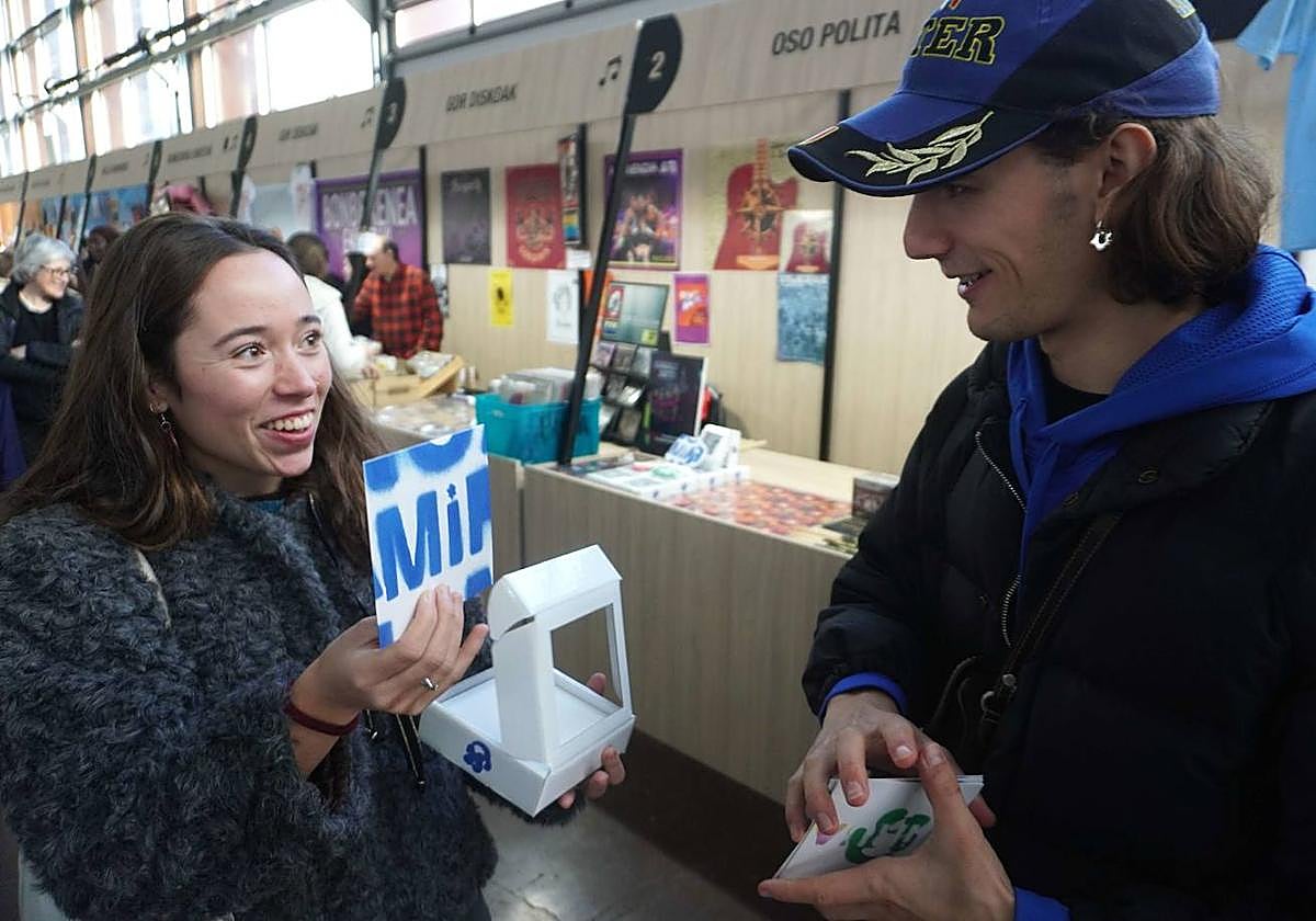 Maitane Iruiñ eta Mattin Zeberio, azken Durangoko Azokan.