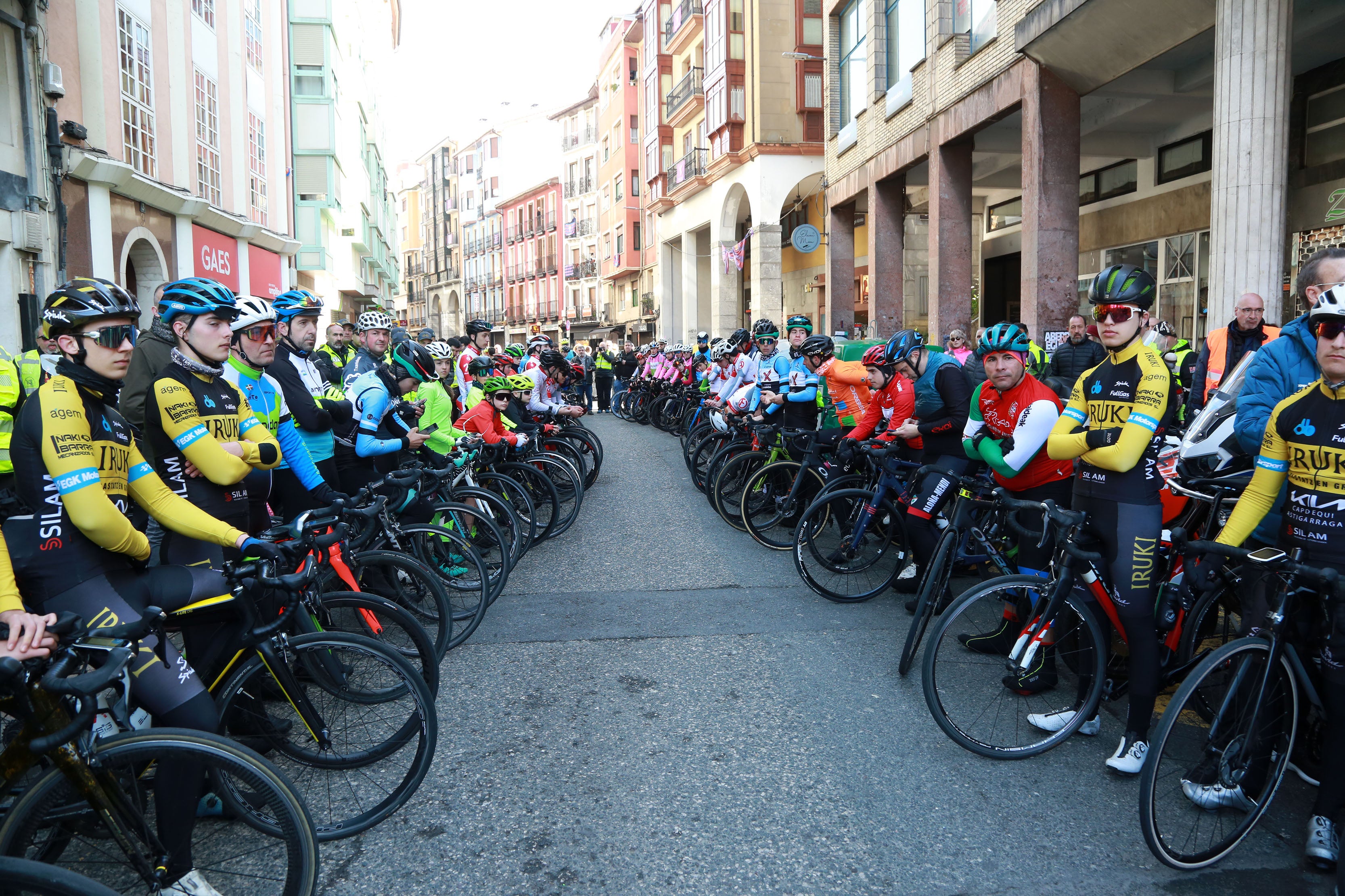 Protesta del ciclismo guipuzcoano