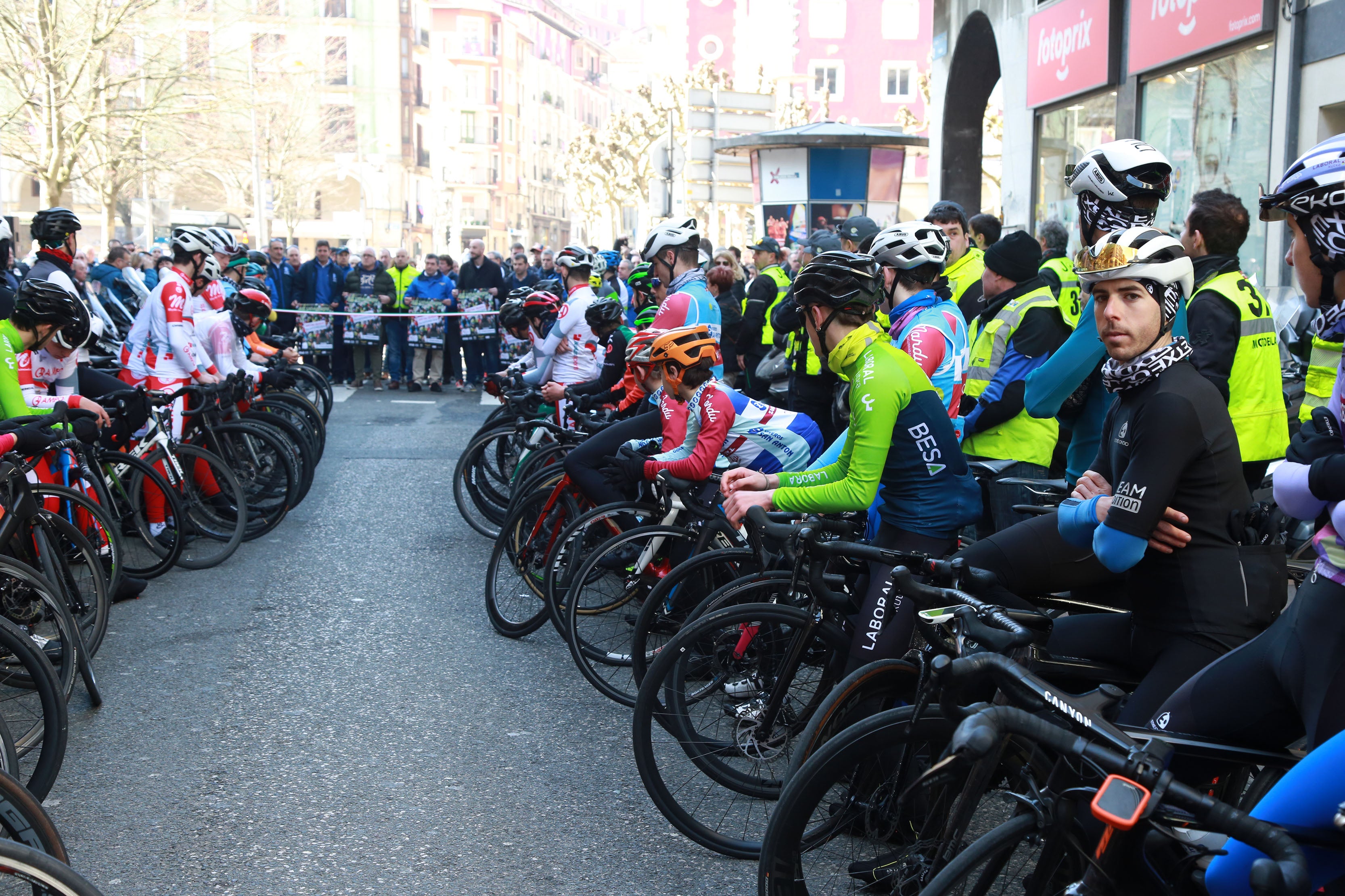 Protesta del ciclismo guipuzcoano