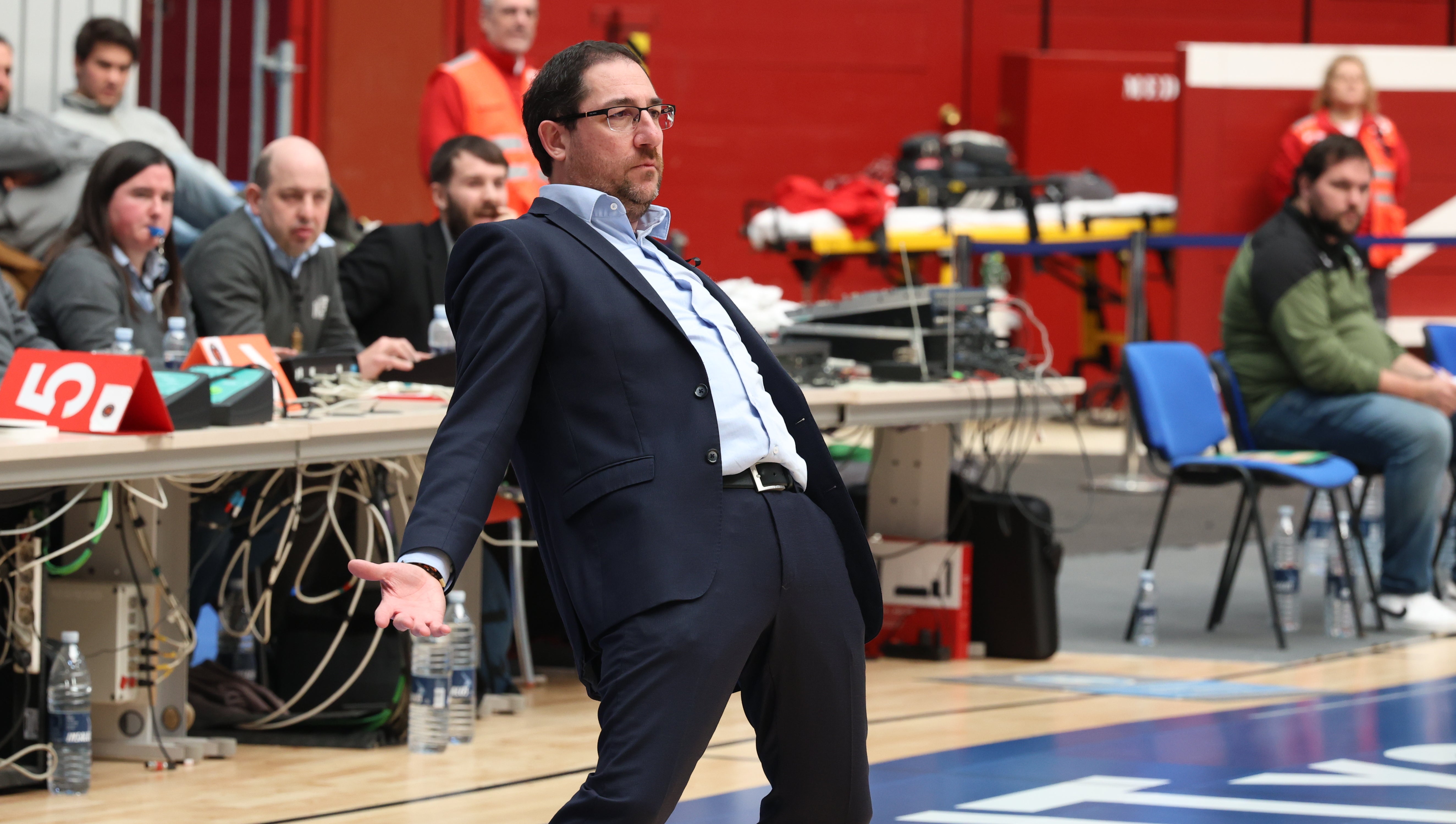 El Guuk GBC, enrachado