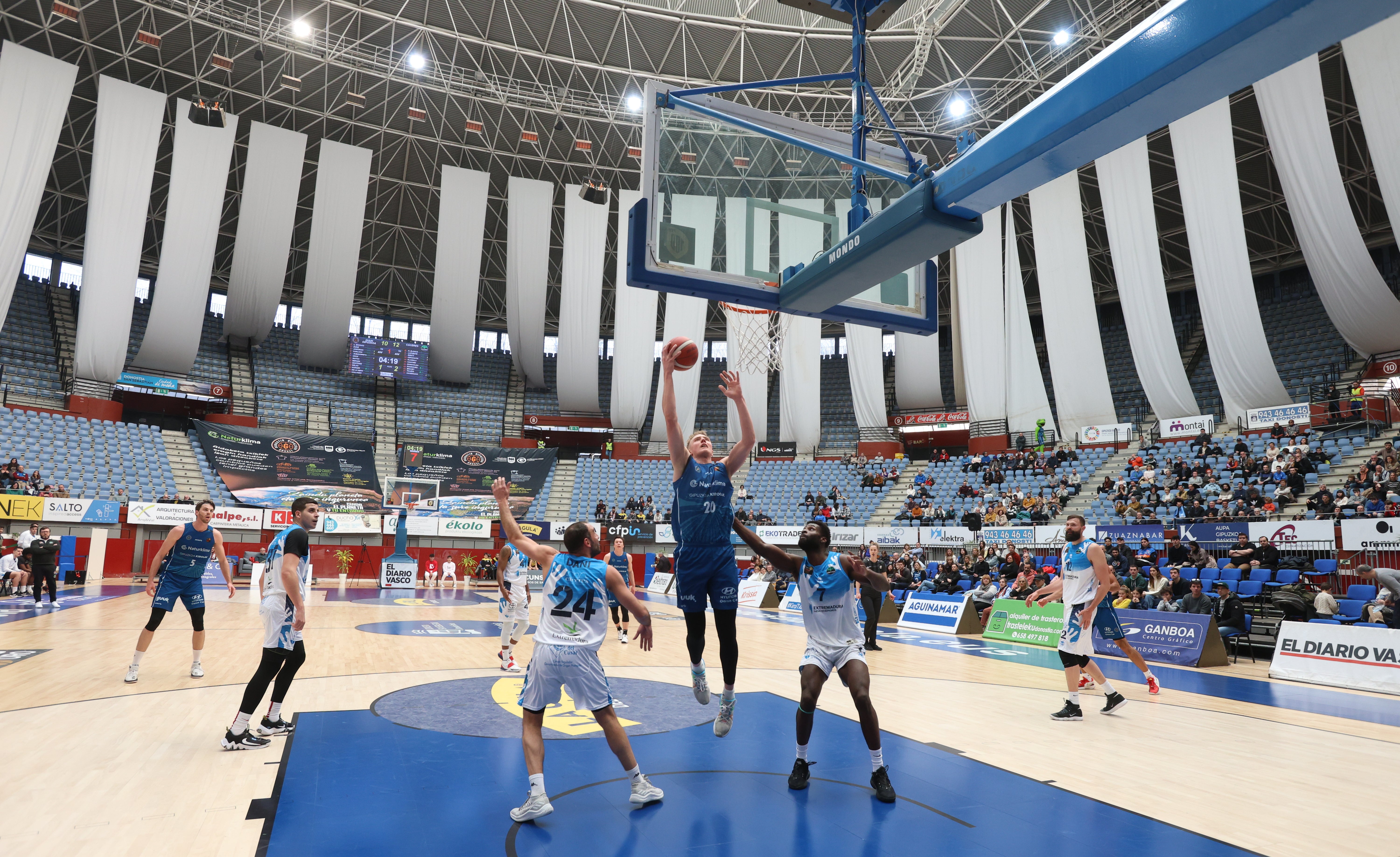 El Guuk GBC, enrachado