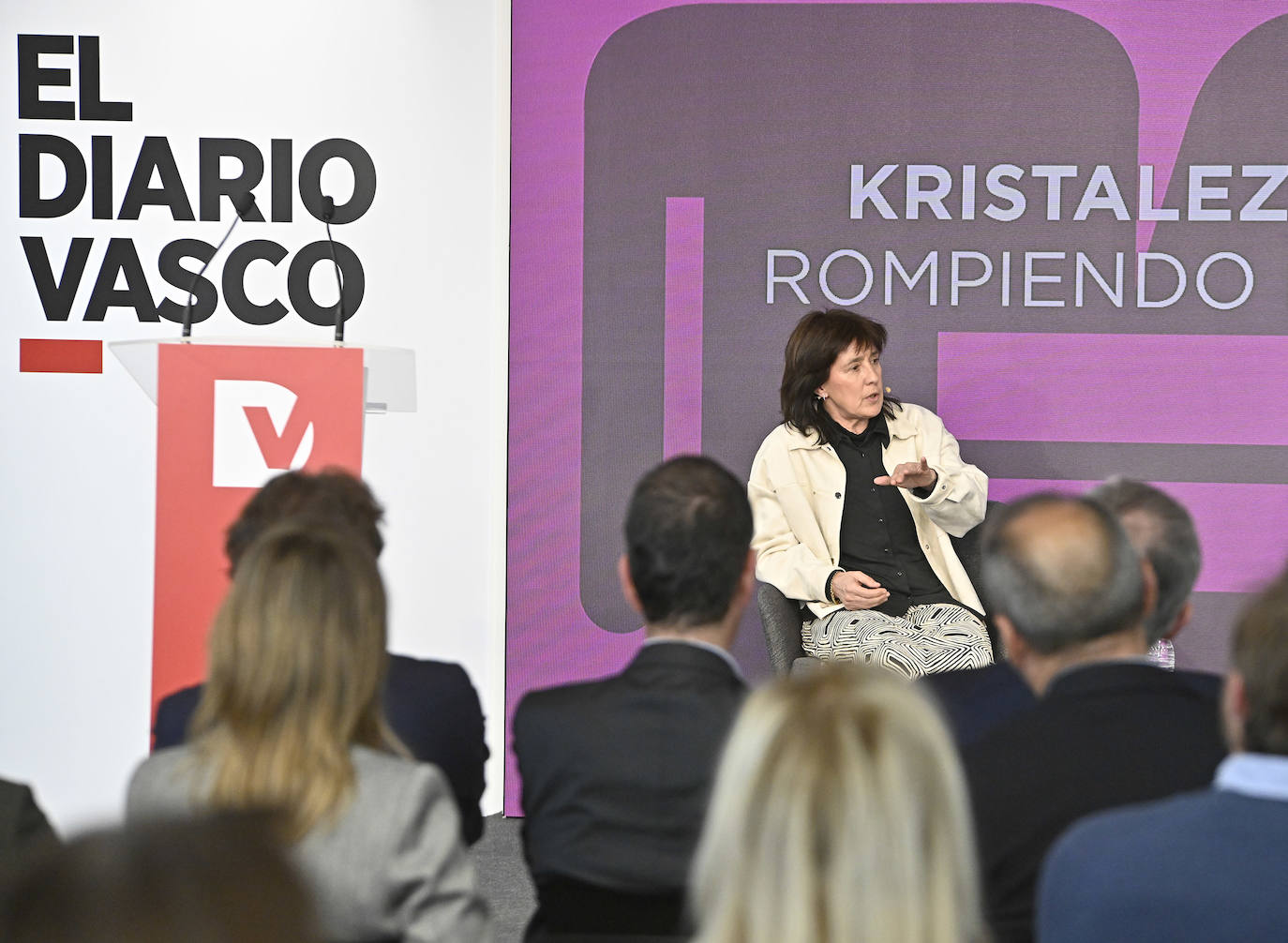 La entrenadora del IDK, Azu Muguruza, durante su intervención.
