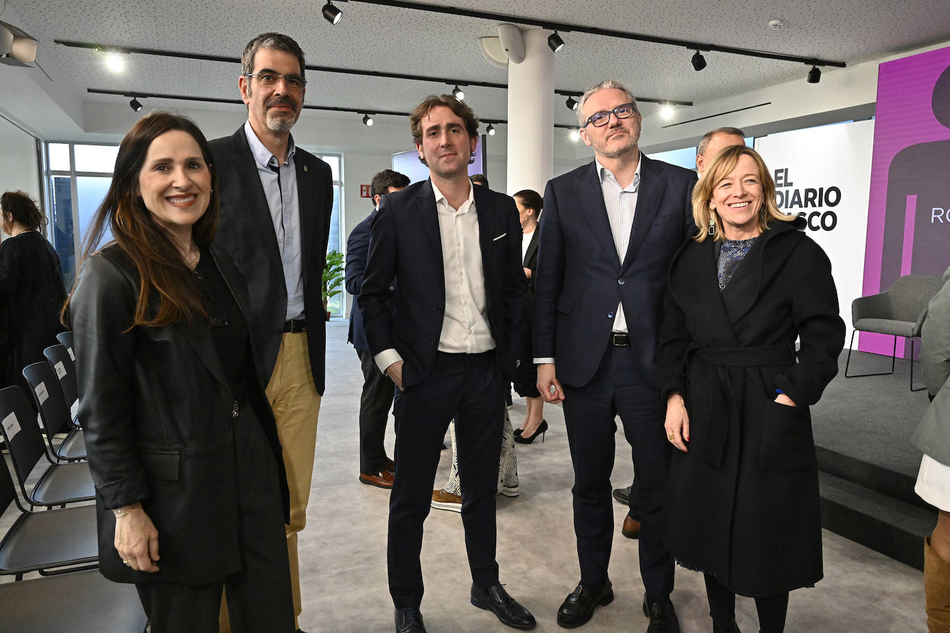 La presidenta del Parlamento Vasco, Bakartxo Tejeria; el alcalde de Donostia, Eneko Goia; el director de DV, David Taberna; el director general de DV, Iñigo Barrenechea, y la portavoz foral, Eider Mendoza