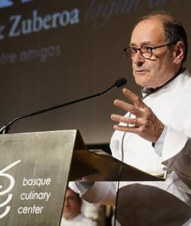 Imagen secundaria 2 - «El mejor homenaje es el que recibes en casa»