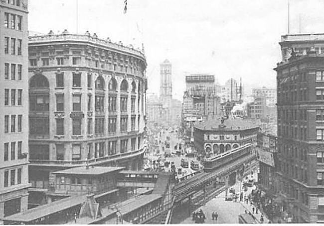 El metro elevado que construyó estuvo activo hasta 1938 en el centro de Nueva York.