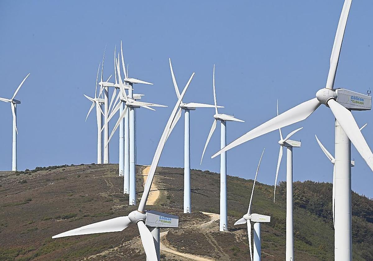 Tapia: «Hay que hacer ver a la gente que los parques renovables redundan en su beneficio»