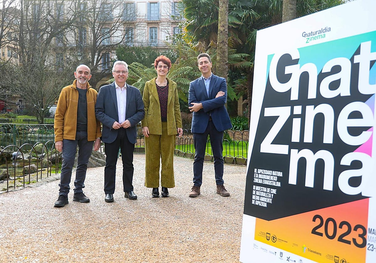 Juan Manuel Sotillos, José Ignacio Asensio, María José Telleria eta Jesús Martínez, Zinema Erakustaldiaren aurkezpenean.