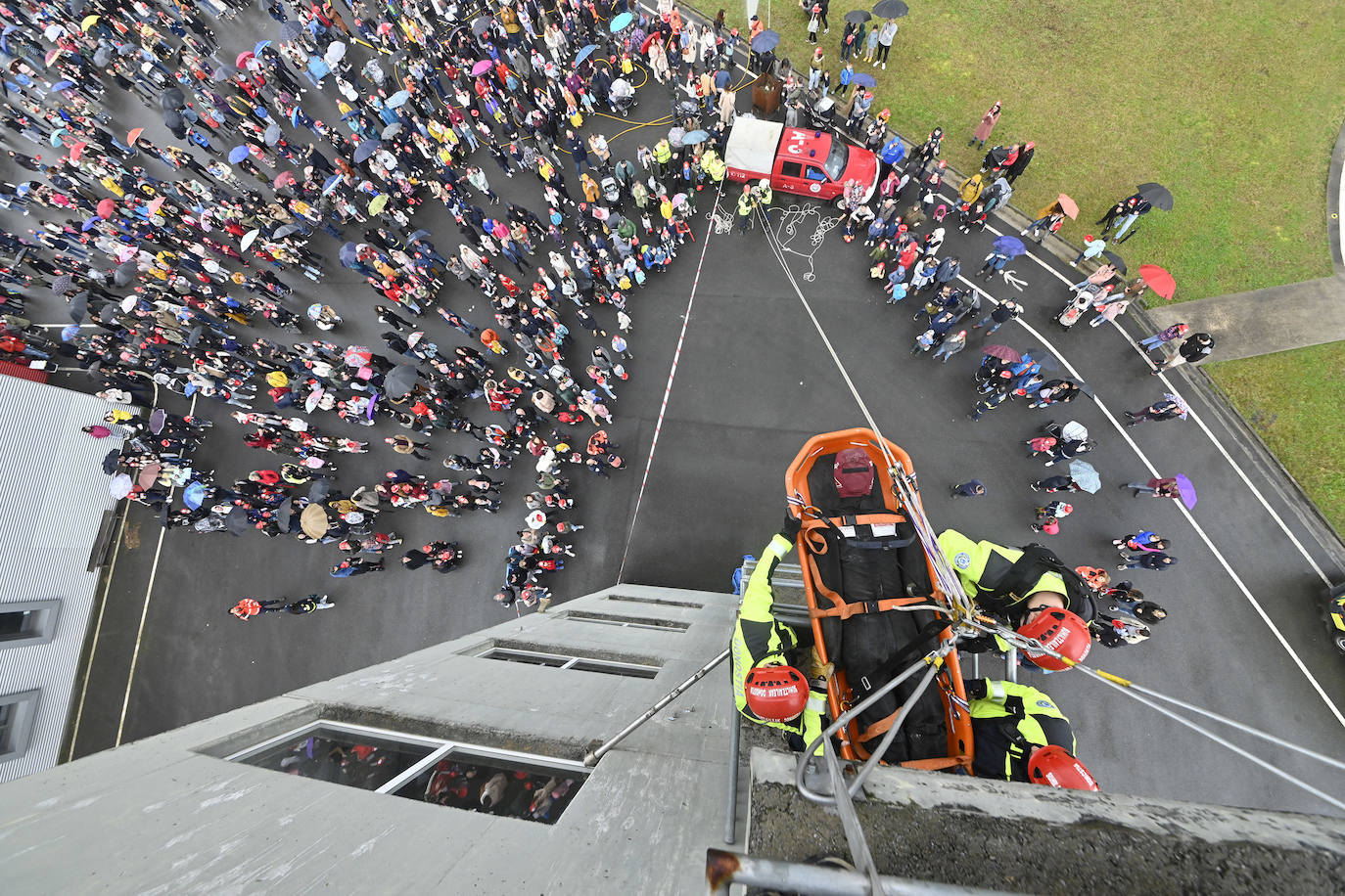 Las mejores imágenes de la jornada de puertas abiertas en el parque de bomberos