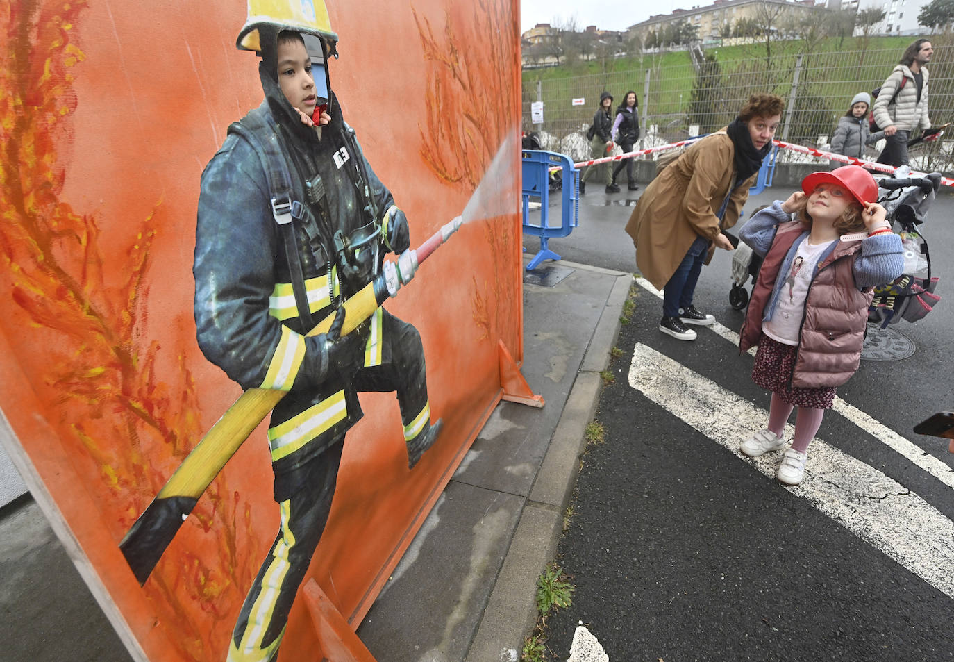 Las mejores imágenes de la jornada de puertas abiertas en el parque de bomberos