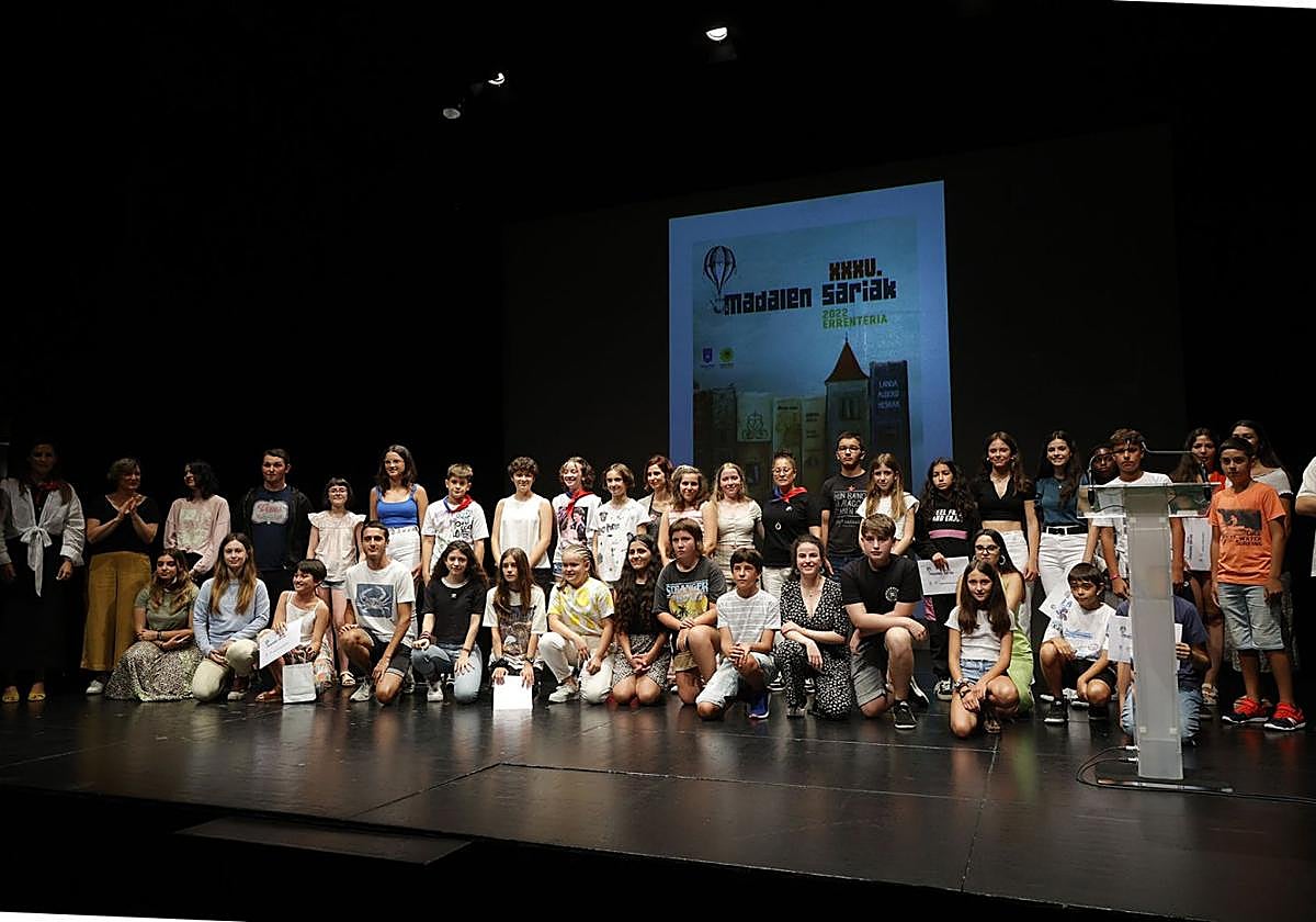 Los participantes de la 35 edición reciben los premios en Niessen en las pasadas Madalenas.