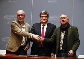 Unai Sordo, José Luis Escrivá y Pepe Álvarez sellan el acuerdo.