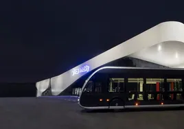 El autobús Irizar ie tram 100% eléctrico que participa en el proyecto Digizity del Perte del VE en Zaragoza.