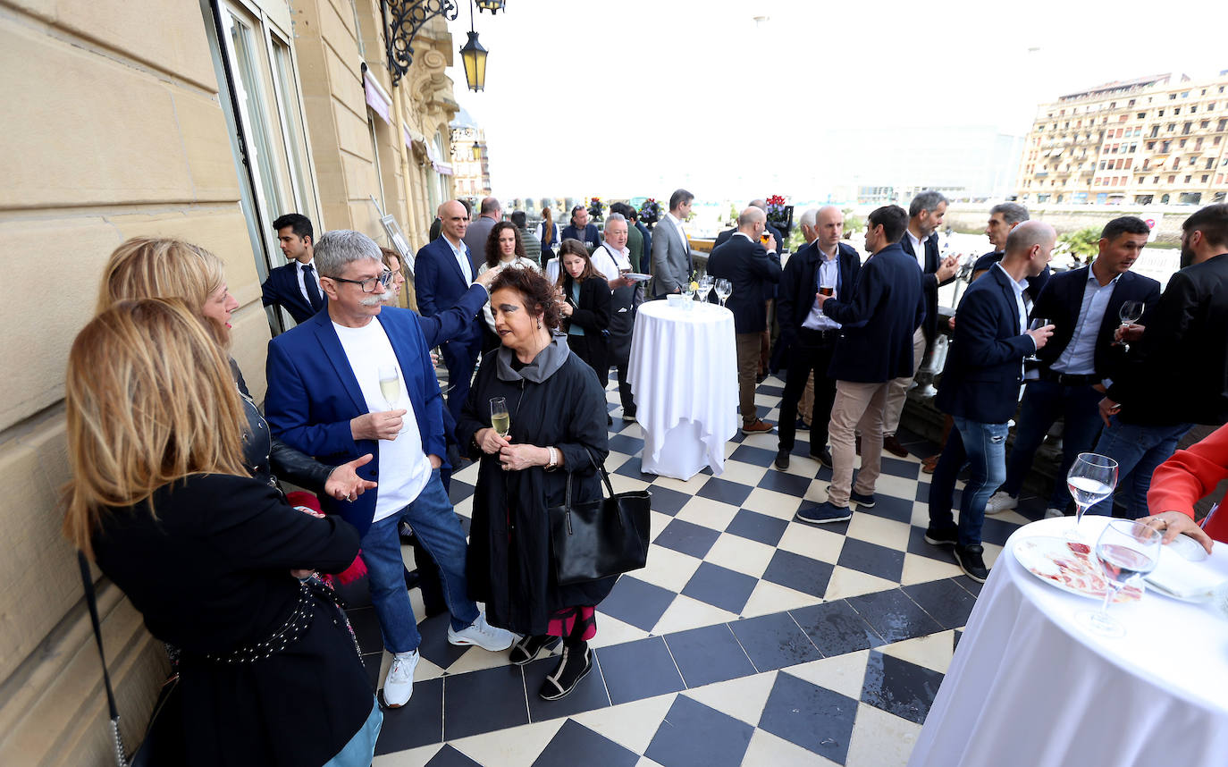 Cóctel en la terraza del Hotel Maria Cristina tras la entrega de premios.